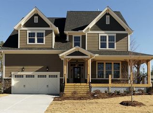 129 Point Park Cir, Holly Springs, NC 27540