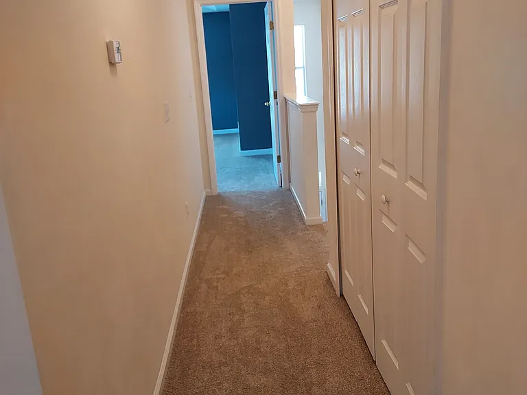 532 Hopewell Dr — Photo 23