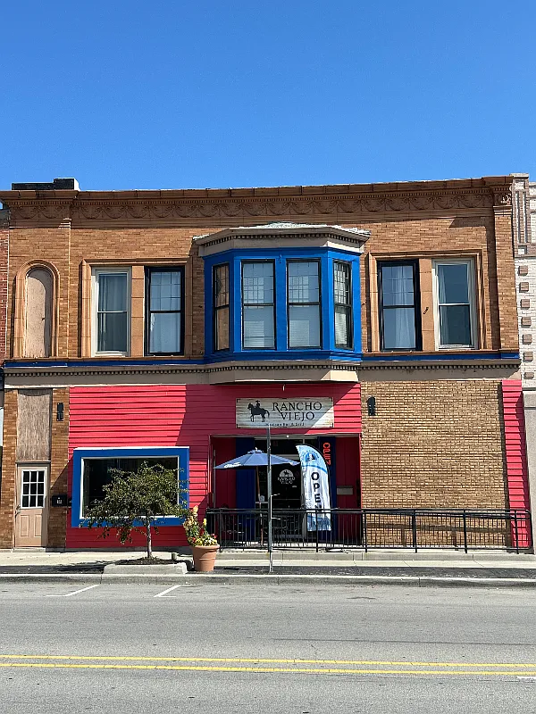 Building Photo - 120 N Main St