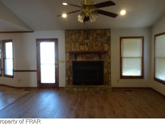 3rd image of 6963 Calamar Dr