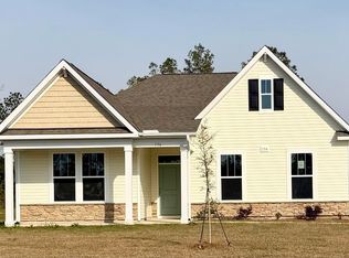 136 Furnies Pl, Loris, SC 29569
