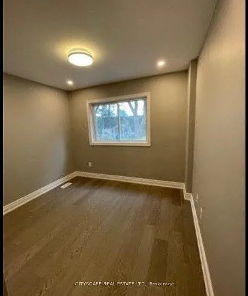 46 Baltray Cres #GROUND LOWER — Photo 7