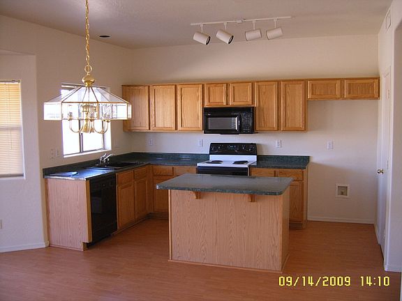 3rd image of 12618 W Clarendon Ave