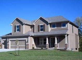 5015 NW 71st St, Kansas City, MO 64151