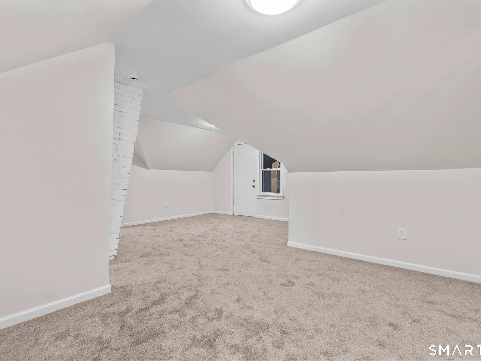 1 bed, 1.0 bath, 1838 sqft, $1,250 — Photo 4