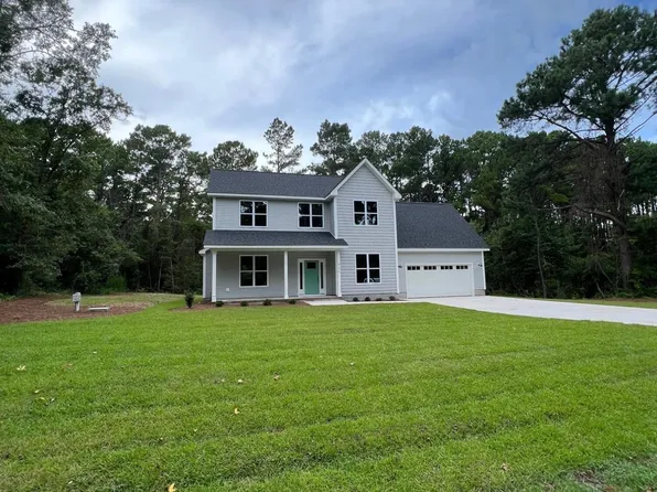 324 Star Hill Drive, Cape Carteret, NC 28584