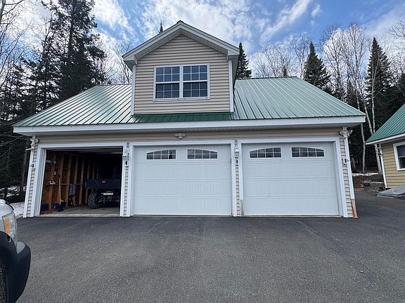 3rd image of 52 Devoe Brook Road