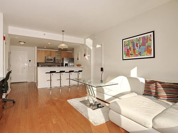 4th image of 149 Essex St APT 3N