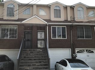 88 N Railroad Ave, Staten Island, NY 10304