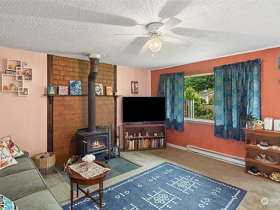 4th image of 6470 NE Bell Street