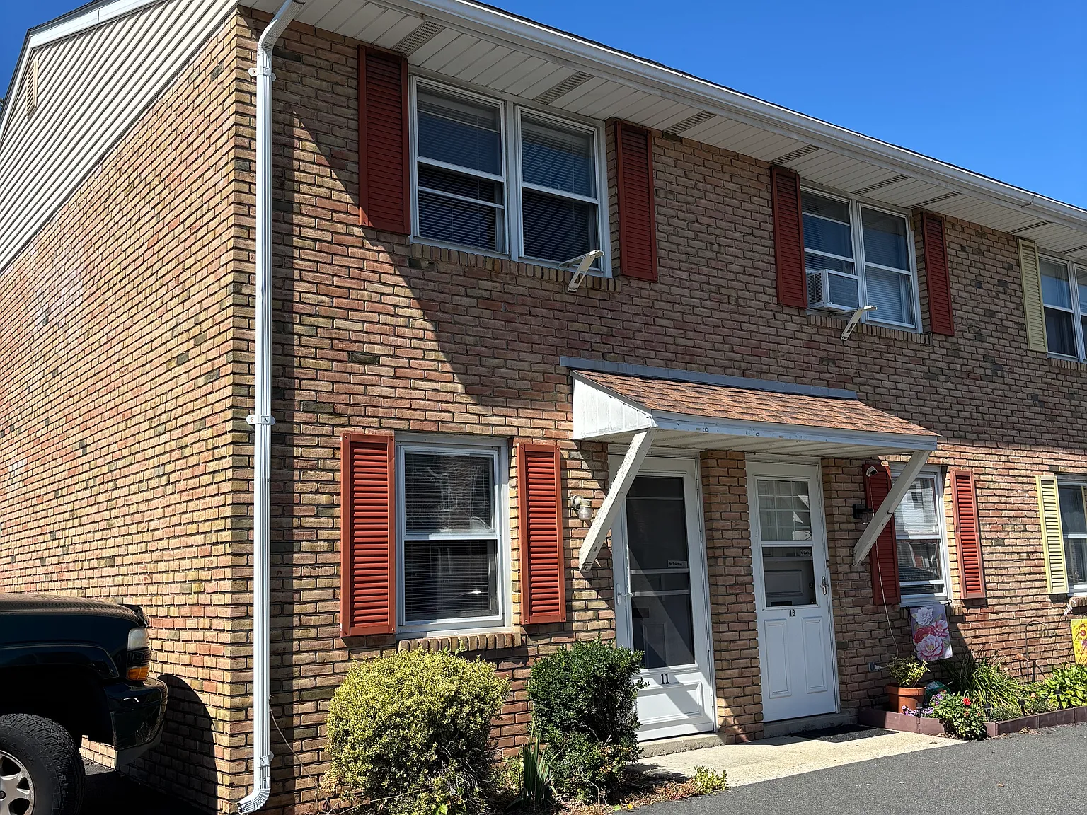 11 North Jefferson Street - 11 — Photo 1