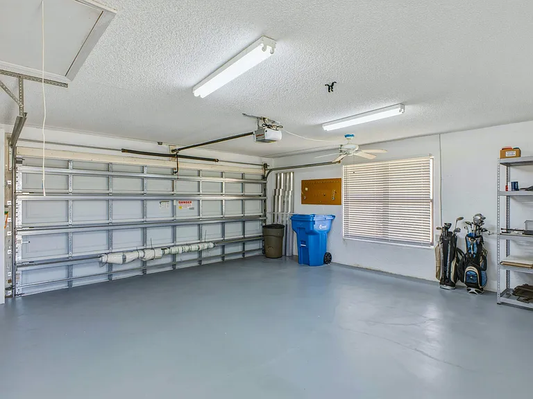 1127 Sea Pines Way — Photo 2