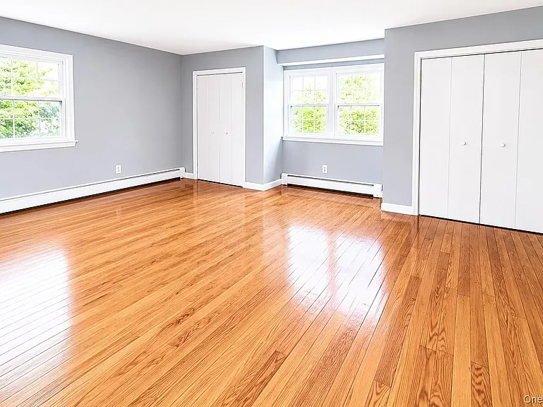 219 Chrystal Dr — Photo 9