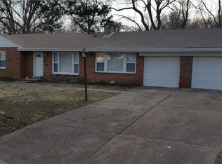 47 S Floridale Dr, Saint Louis, MO