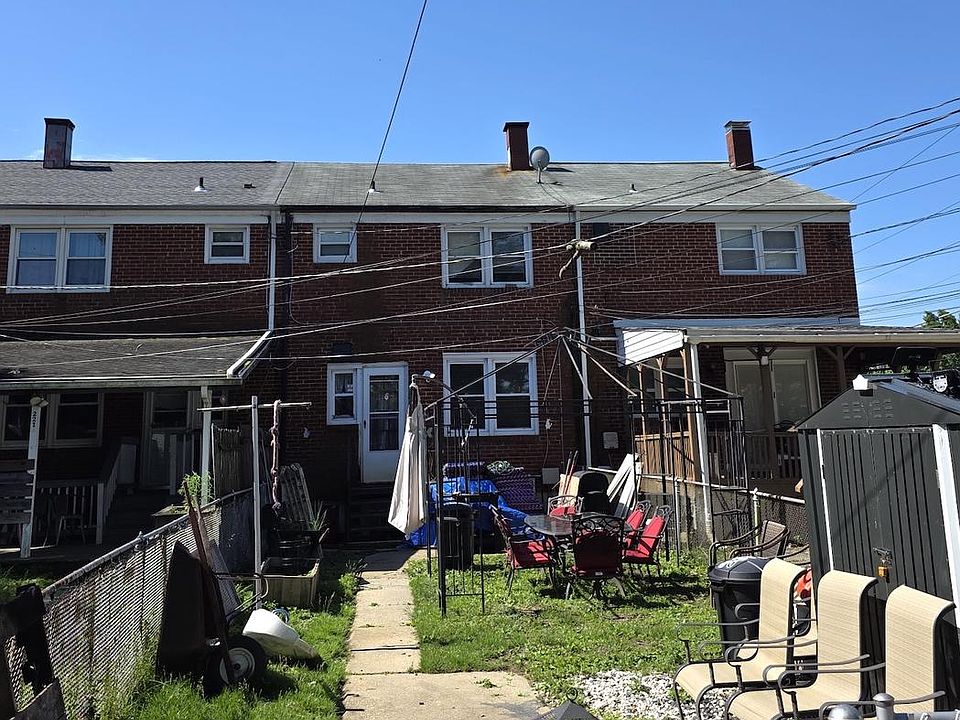 2nd image of 2212 Ellen Ave