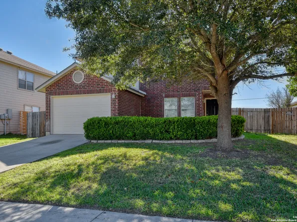 311 Chisholm Trail, Seguin, TX 78155