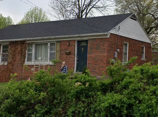 1603 W McCarty St, Jefferson City, MO 65109