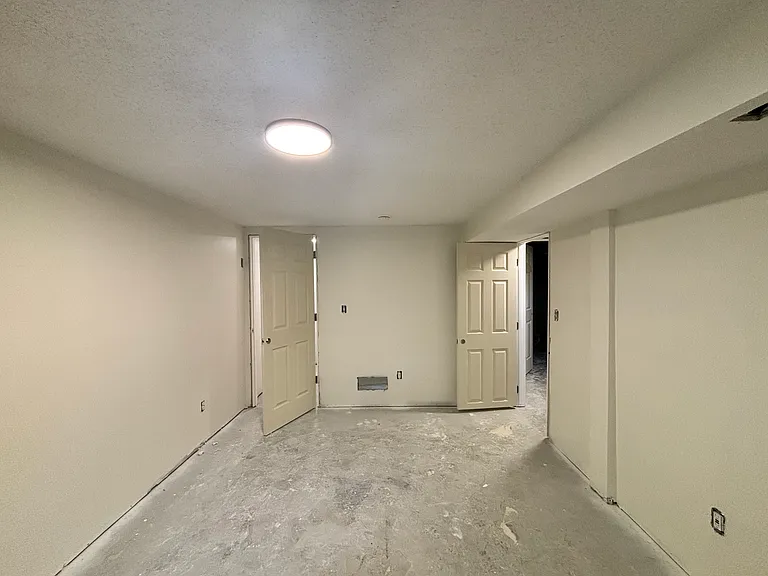 5590 Main Ave NE — Photo 10