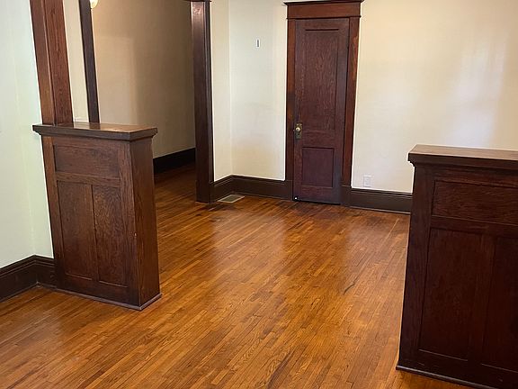 5th image of 644 Dayton Ave APT 1