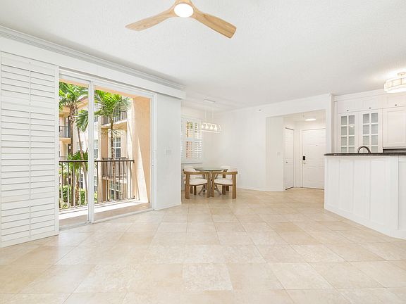 4th image of 1805 N Flagler Dr APT 206