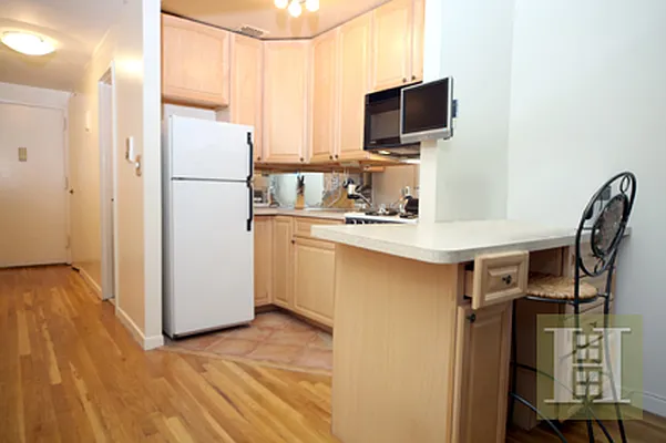 Sold by Halstead Real Estate | media 5