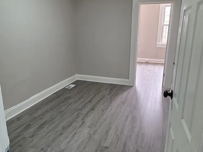 2622 Mura St — Photo 8