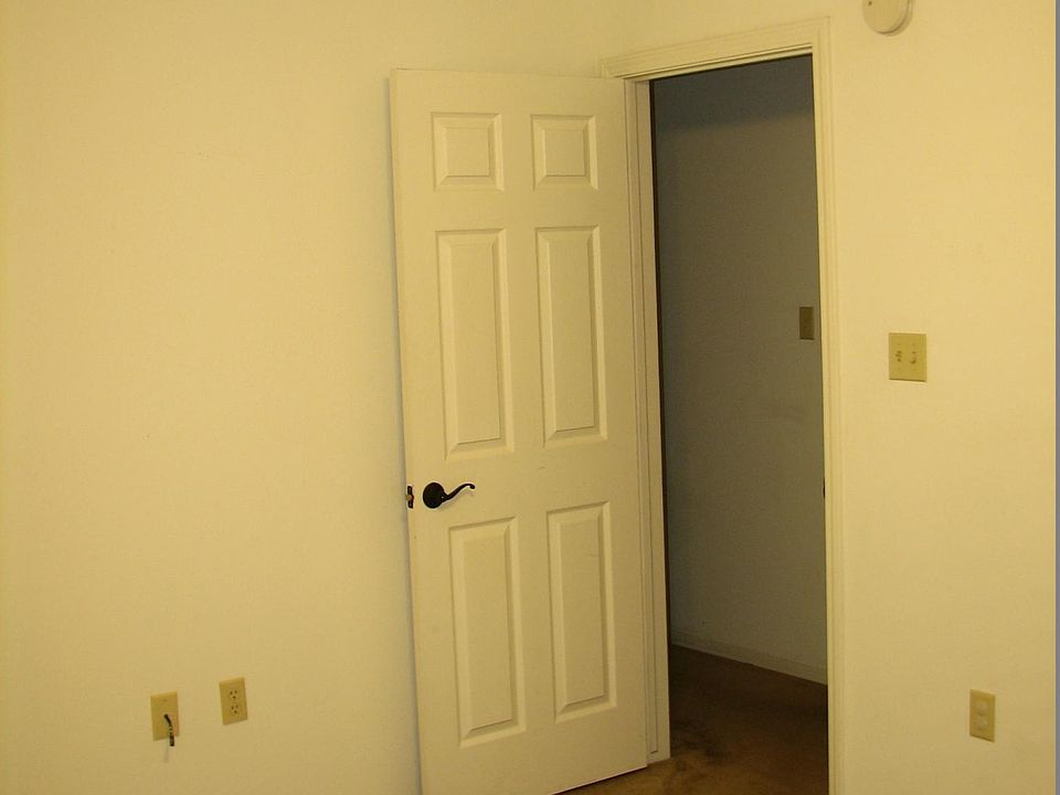 1st image of 225 N 44th St