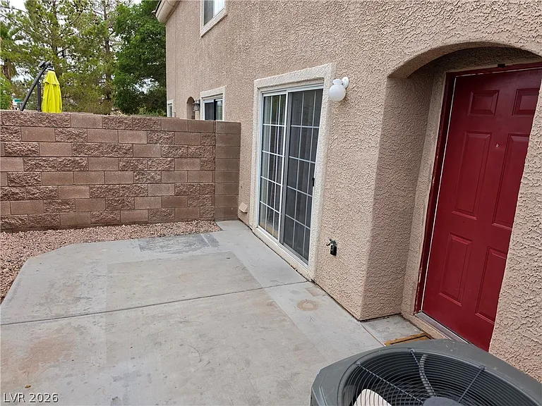 408 Roman Tree Ct — Photo 3