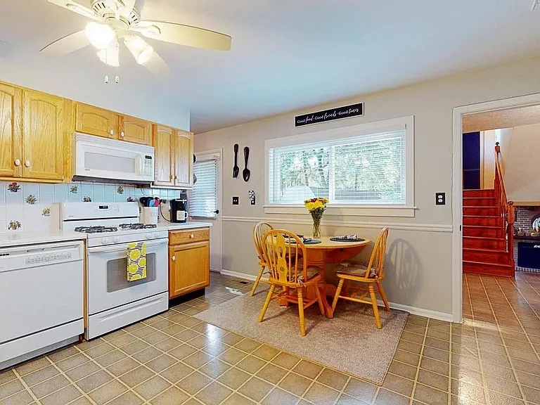 204 Belmont Dr SW — Photo 29