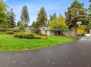 4155 Mapleton Dr, West Linn, OR 97068