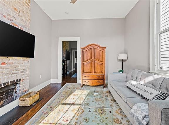 2nd image of 2707 Saint Thomas St
