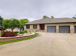 2704 Campus Ln, Albert Lea, MN 56007