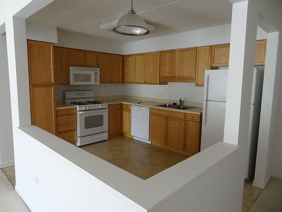5th image of 430 S Western Ave Unit 212