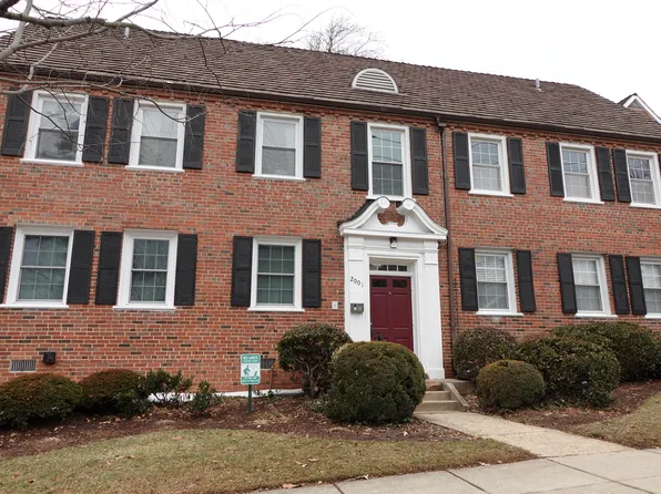 2001 Fort Davis St SE APT 202, Washington, DC 20020