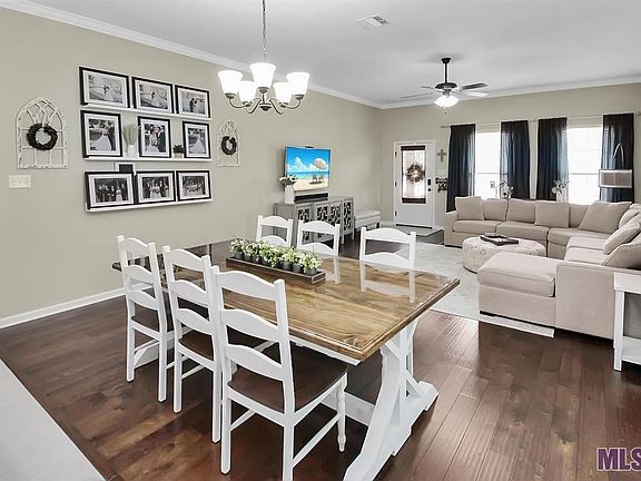 2nd image of 18367 Sunset Park Dr