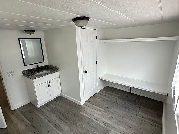 5th image of 2510 Jungle St #3