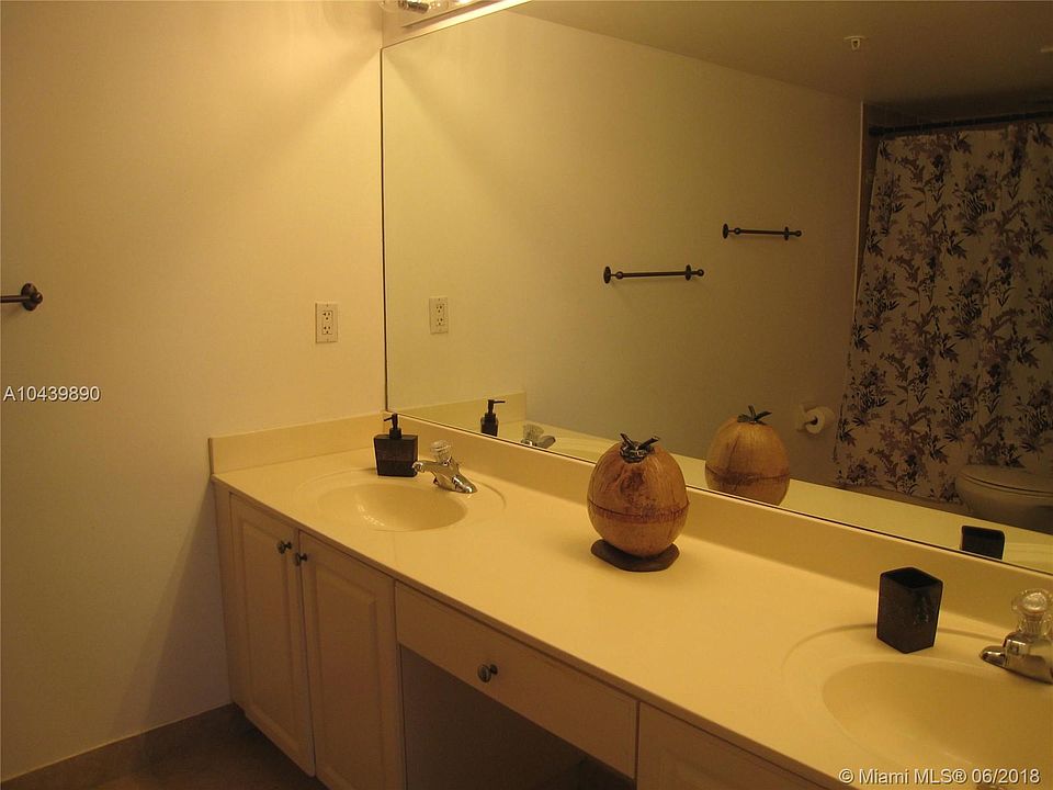 1st image of 609 E Sheridan St APT 408