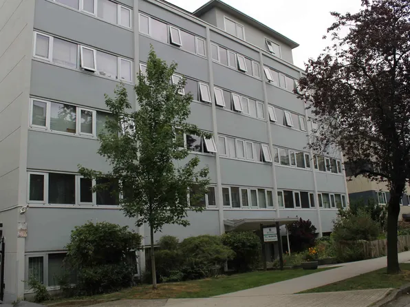 1235 Comox St #403, Vancouver, BC V6E 1K6