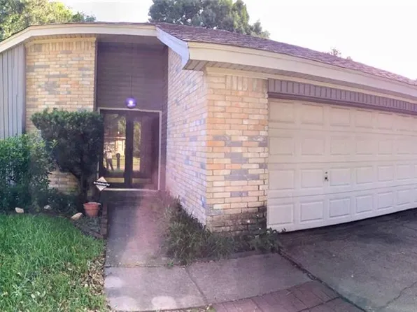 10422 Hidden Moon Dr, Houston, TX 77064