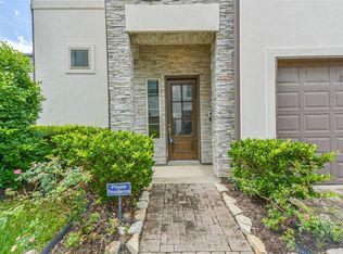 10914 Brookeshire Chase Ln, Houston, TX 77043