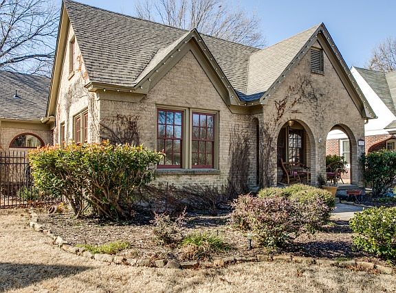 3rd image of 823 Monte Vista Dr