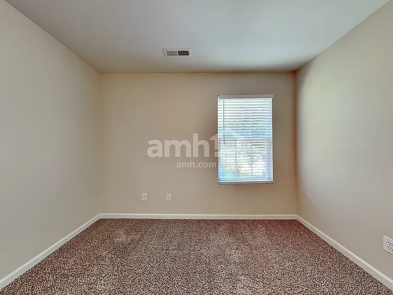 4635 Craver Woods Ct — Photo 17