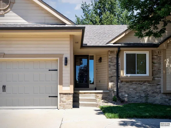 15512 Corby St, Omaha, NE 68116