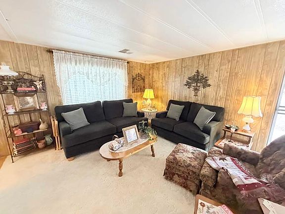 3rd image of 3300 E Broadway Rd Lot 203