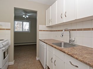 1909 12th St SW #843785, Calgary, AB T2T3N3