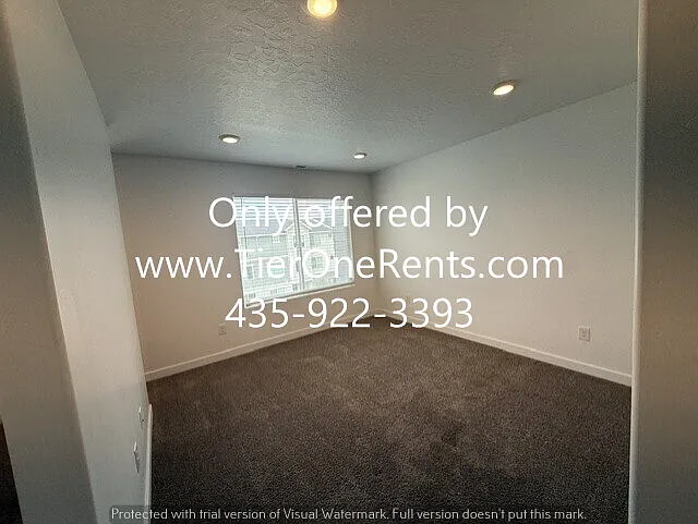 958 E Drifter Ln — Photo 11