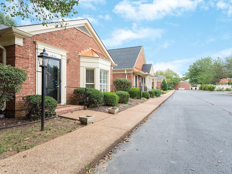 1st image of 1524 Saint Charles Pl
