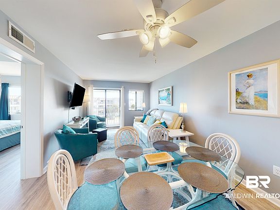 3rd image of 400 Plantation Rd #2313