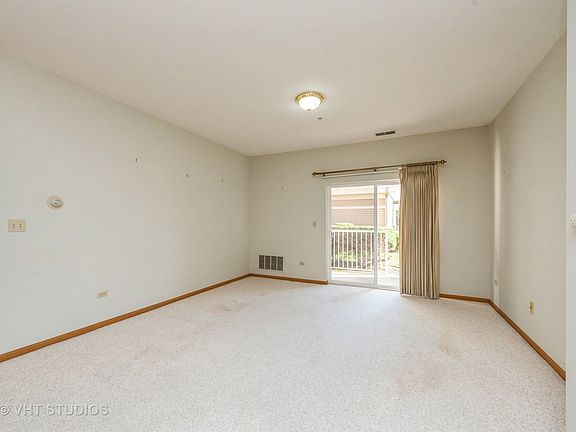 4th image of 801 N McLean Blvd APT 102