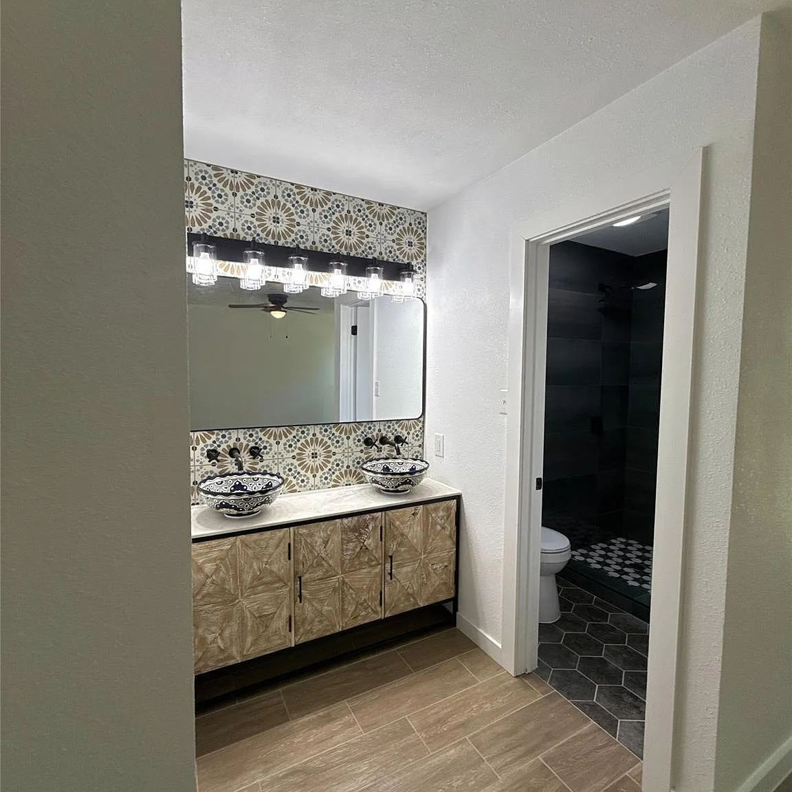 3 bed, 2.0 bath, 1269 sqft, $1,950 — Photo 3